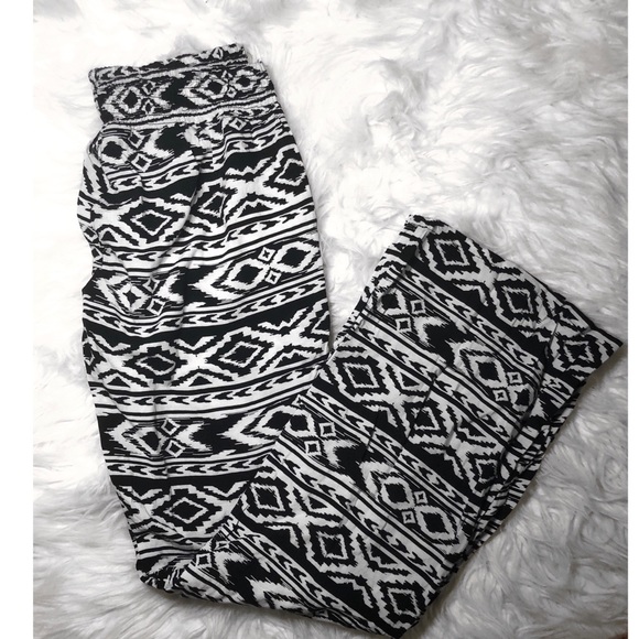 Rue 21 Tribal Pants - Picture 1 of 3